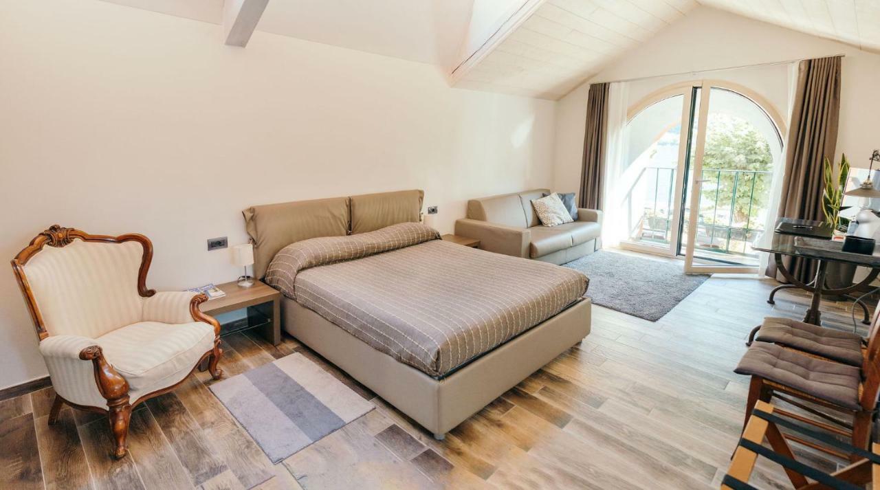 La Locanda Del Cantiere Laglio Exteriör bild